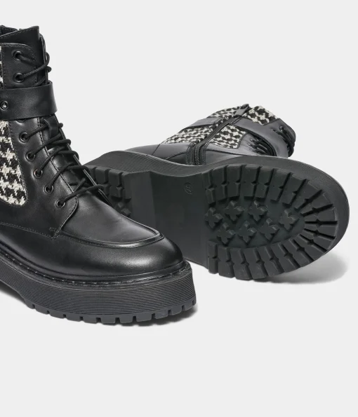BOOTS KARTAGE