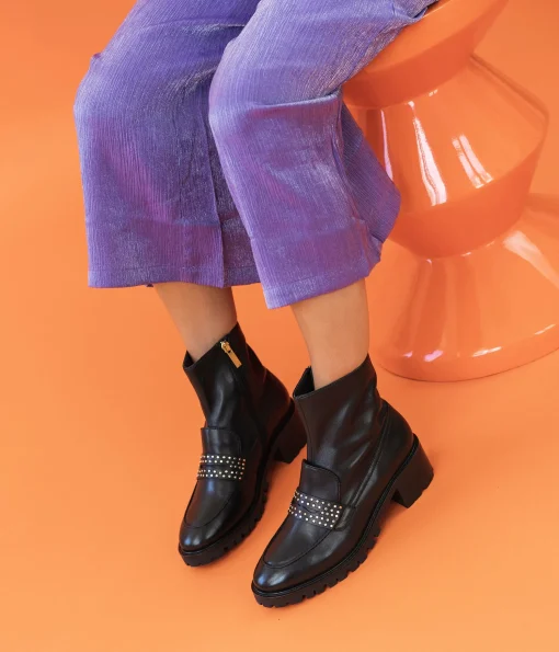 BOOTS MELANIA