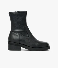BOOTS SUNDAY NOIR
