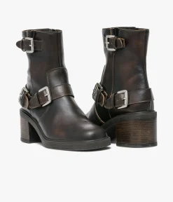 BOOTS TEDDY CAFE