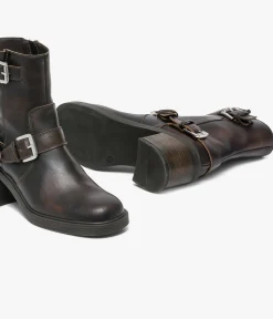 BOOTS TEDDY CAFE