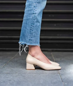 ESCARPIN ISIDRO NUDE